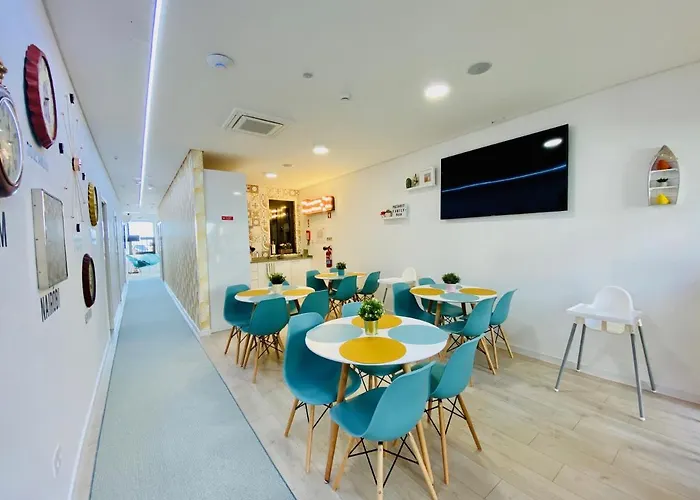 Family Hostel *